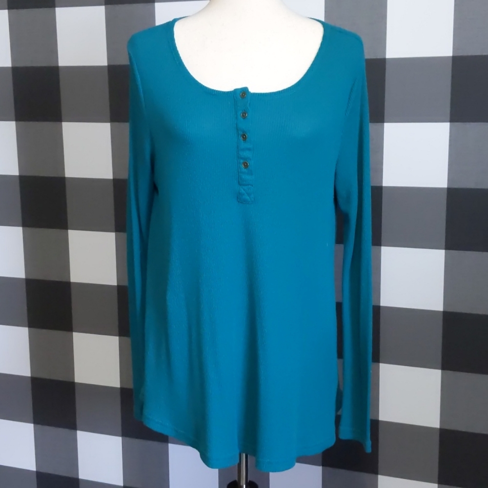 Umgee thermal tunic length henley top